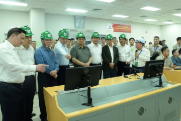 PRIME MINISTER PHAM MINH CHINH ATTENDED THE INAUGURATION CEREMONY OF THAI BINH 2 THERMAL POWER PLANT